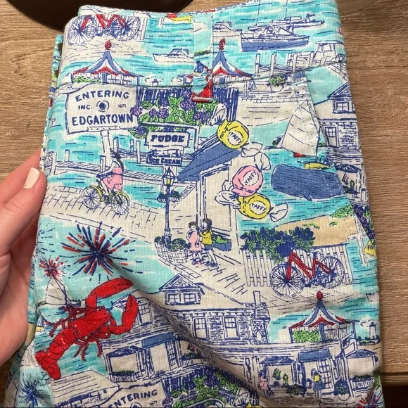 Vineyard Vines Shorts - Picture 3 of 4